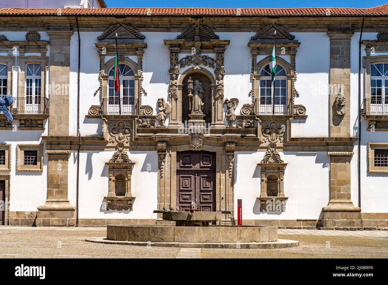 Das Kloster Antigo Convento de Santa Clara in Guimaraes, Portugal, Europa | Kloster Antigo Convento de Santa Clara in Guimaraes, Portugal, Europ Stockfoto