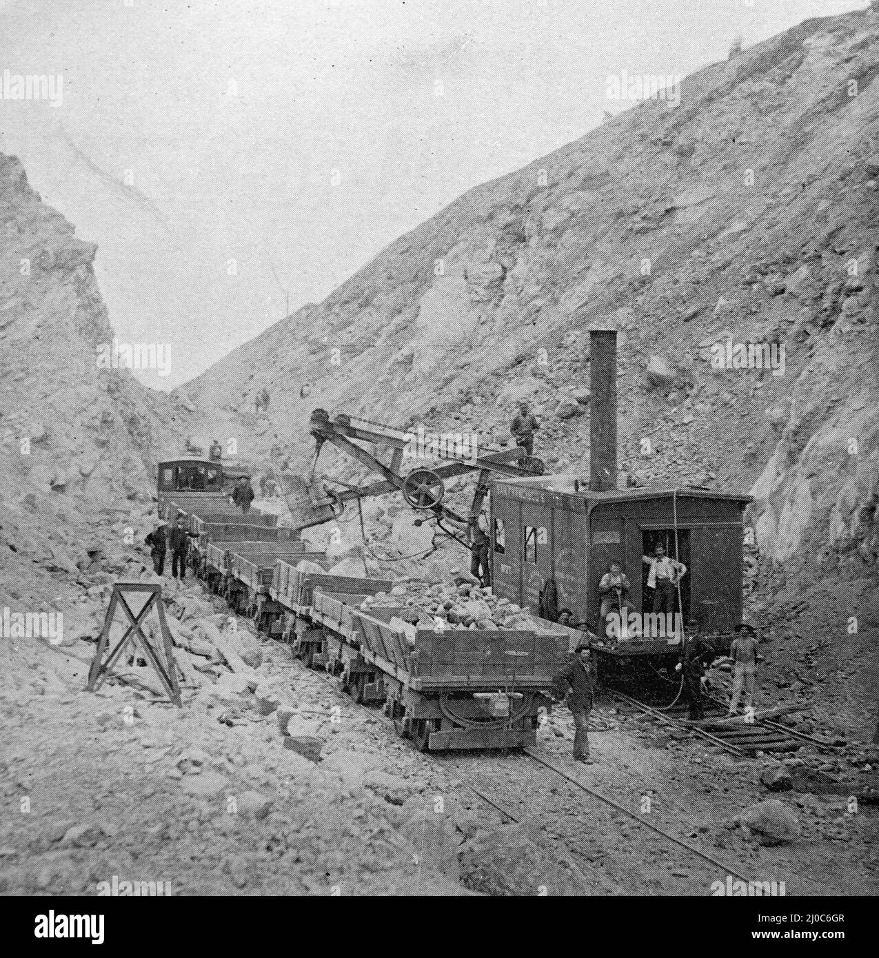 Eine Standard 40t Dampfschaufel, gebaut von Bucyrus Steam Shovel & Dredge Company. Schwarz-Weiß-Fotografie, aufgenommen um 1890s Stockfoto