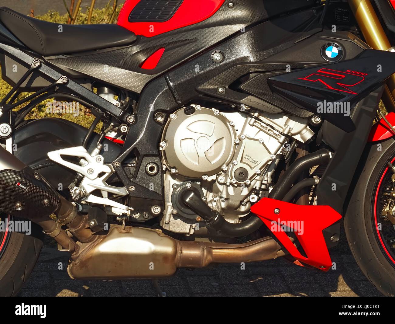 Makro eines roten BMW S 1000 R Motorrads Stockfoto