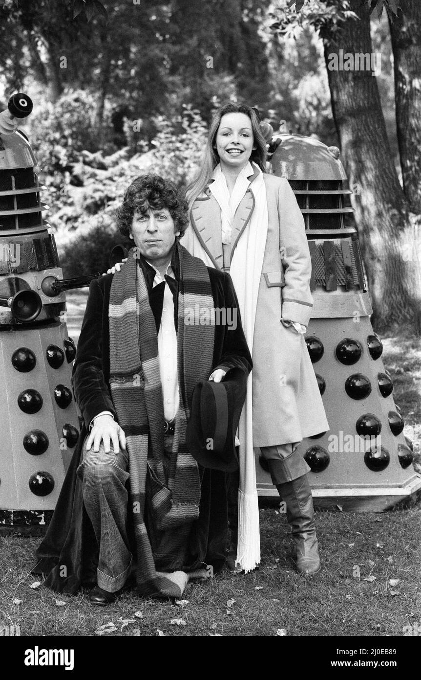 Fototermin - Doctor Who, Schauspieler Tom Baker - 4. Arzt - im Bild mit anderen Time Lord Romana gespielt von der Schauspielerin Sarah Ward aka Lalla Ward 30. August 1979.  Lalla Ward ist der 2. Schauspielerin für die Rolle der Romana. Stockfoto