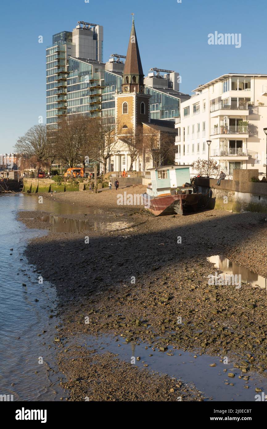 Die St. Mary's Church, Battersea, ist die älteste der Kirchen in Battersea, Wandsworth, London, England Stockfoto