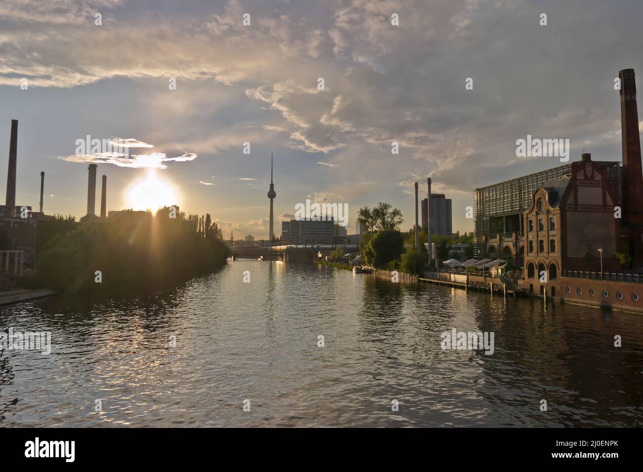 Sonnenuntergang auf der Spree, Berlin, Deutschland Stockfoto