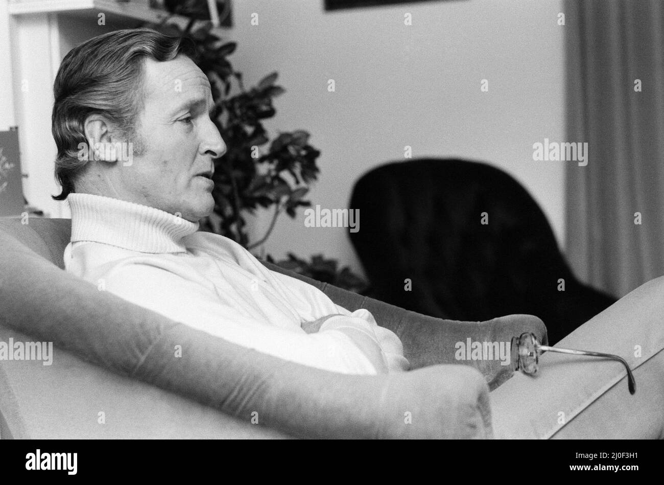 Fernsehpersönlichkeit Nichola Parsons im Bild in seinem Hampstead Cottage. 19.. Dezember 1978. Stockfoto