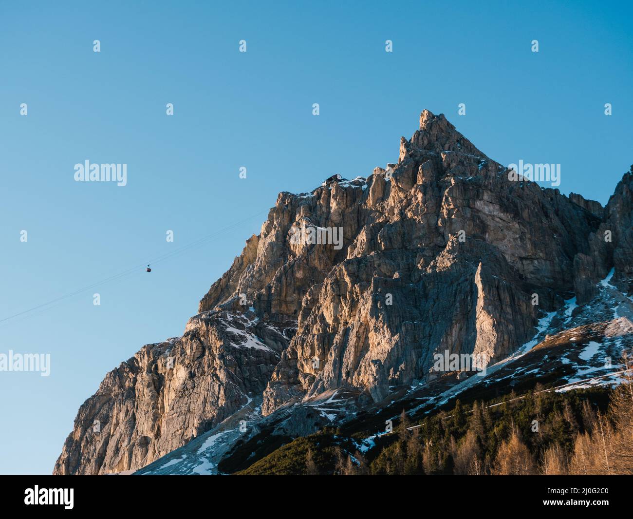 Lagazuoi Mountain Peak mit Seilbahn auf die Dolomiten von Italien, Europa Stockfoto