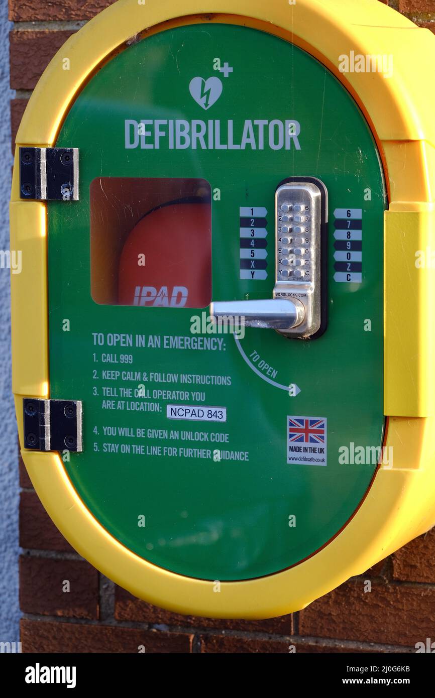 Öffentlich Zugänglicher Defibrillator Stockfoto