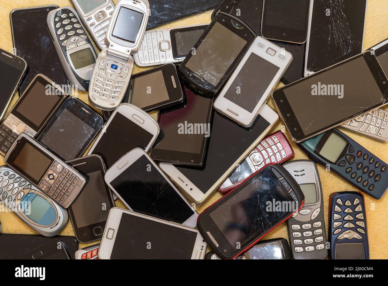 Smartphone-Sammlung - Rohstoffrecycling und Umweltschutz Stockfoto