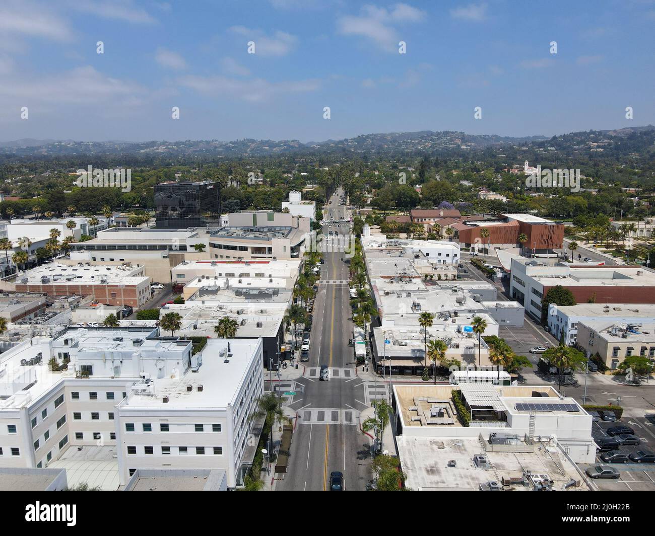 Luftaufnahme des luxuriösen Einkaufsviertels Rodeo Drive in Beverly Hills, Los Angeles Stockfoto