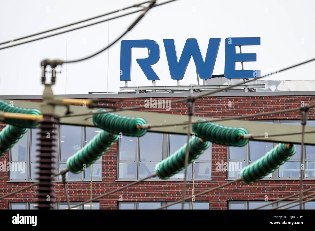 Essen, Nordrhein-Westfalen, Deutschland - RWE-Zentrale, neuer RWE-Campus mit Umspannwerk im Landkreis Altenessen. Stockfoto