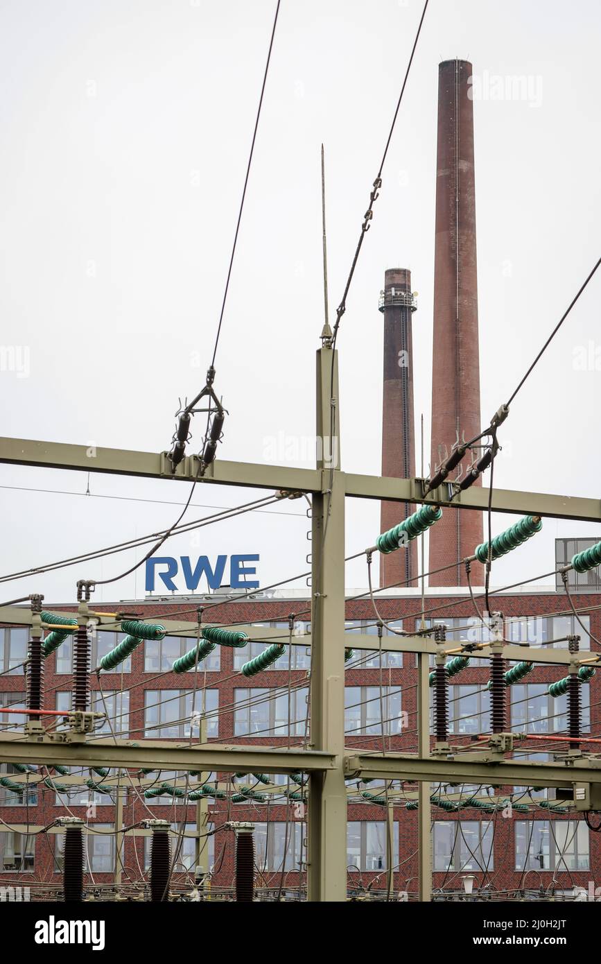 Essen, Nordrhein-Westfalen, Deutschland - RWE-Zentrale, neuer RWE-Campus mit Umspannwerk im Landkreis Altenessen. Stockfoto