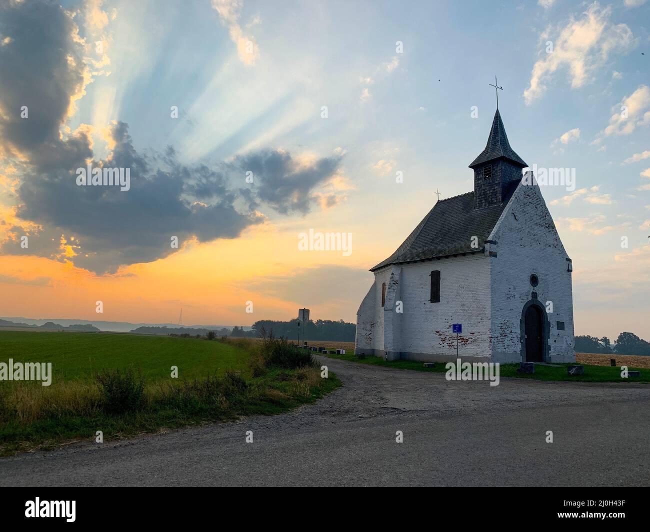 Die Kapelle von Try-au-Chene, auch Kapelle Notre-Dame de Hault genannt, ländliche Kapelle in Bousval, Belgien Stockfoto
