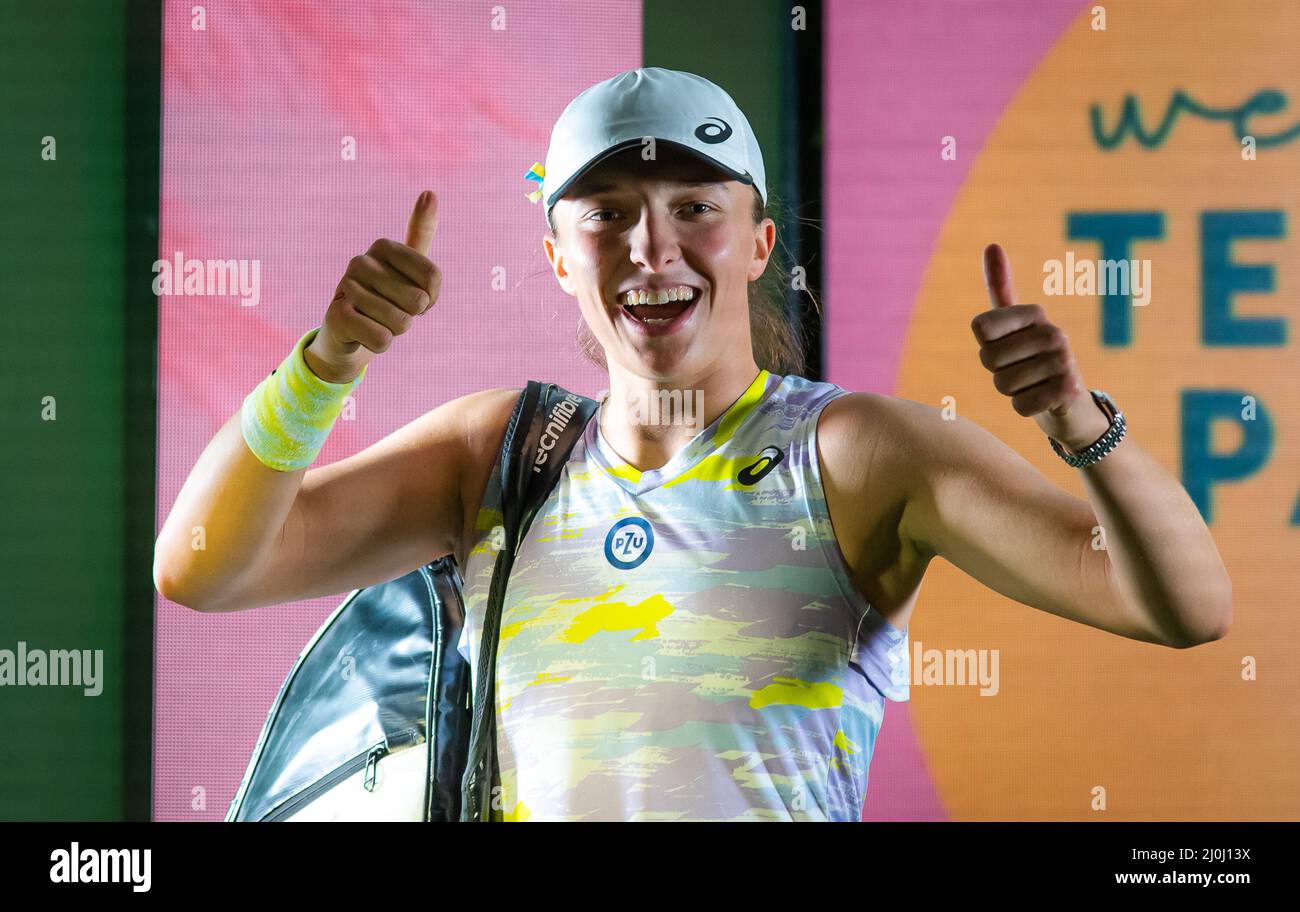 IGA Swiatek aus Polen nach dem Halbfinale der 2022 BNP Paribas Open, WTA 1000 Tennisturnier am 18. März 2022 im Indian Wells Tennis Garden in Indian Wells, USA - Foto: Rob Prange/DPPI/LiveMedia Stockfoto