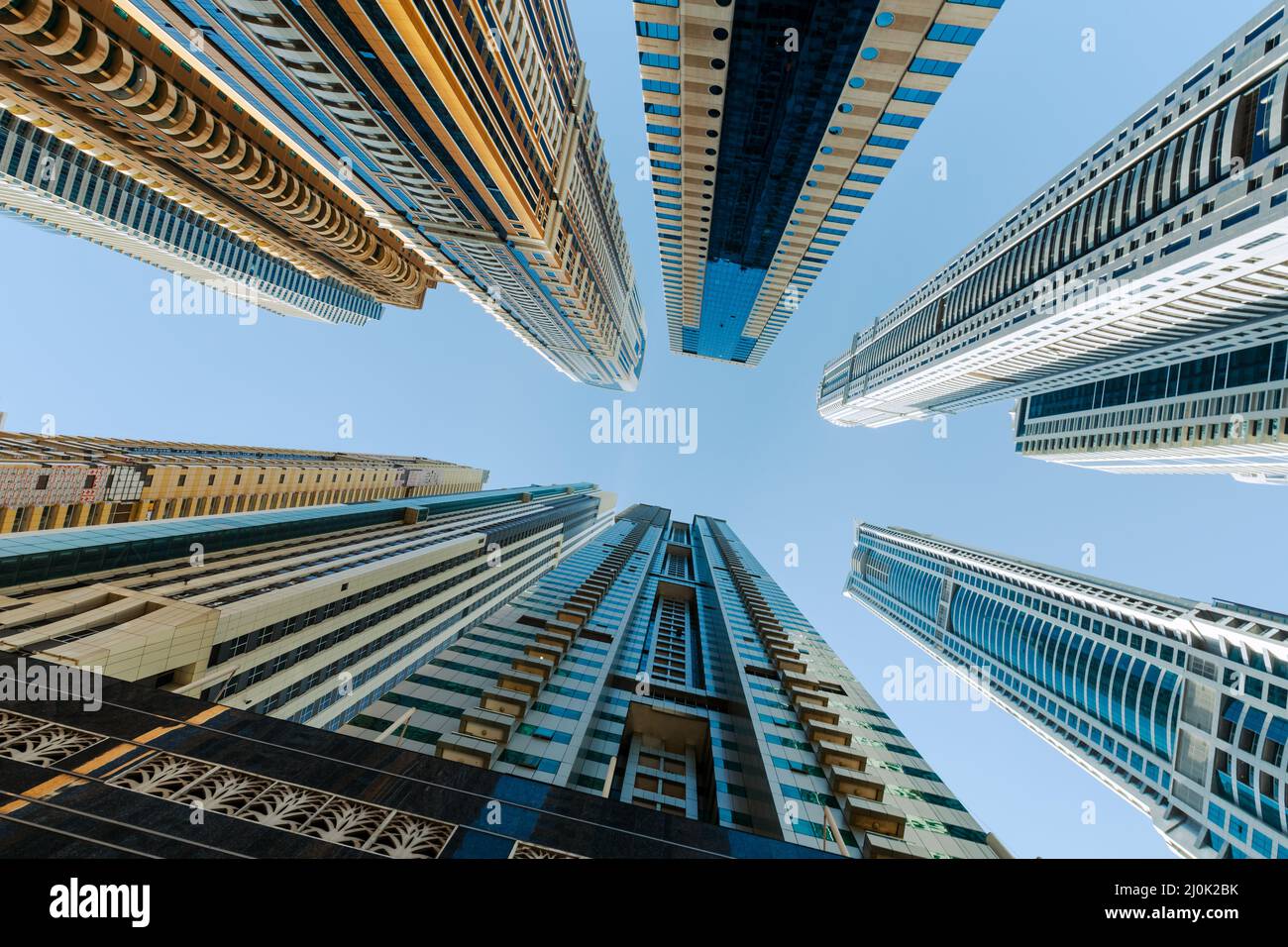 Moderne Luxus-Wolkenkratzer von Dubai Marina, Vereinigte Arabische Emirate. Naher Osten. Stockfoto