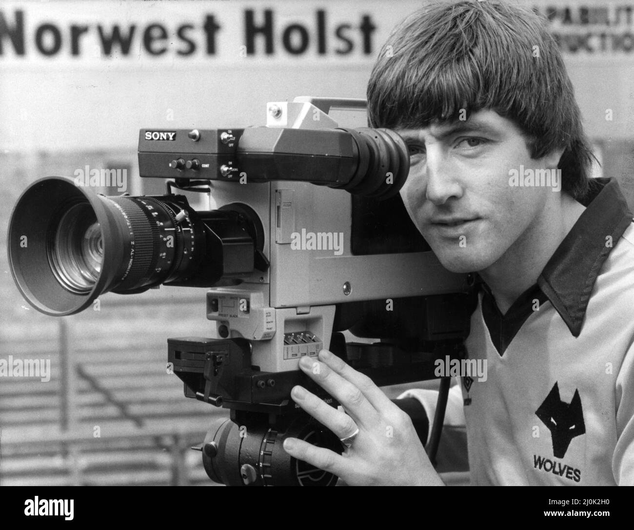 John Richards Wolverhampton Wanderers Stürmer 1969-1983, fotografiert mit tv-Kamera auf Molineux April 1981. Stockfoto