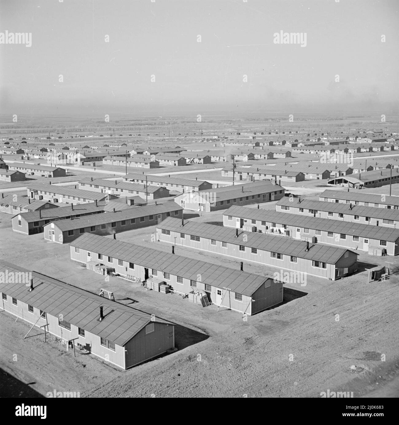 Luftaufnahme des Granada Relocation Center, einem Internierungslager für Amerikaner japanischer Abstammung während des Zweiten Weltkriegs, 12. Dezember 1942 in Amache, Colorado. Am 18. März 2022 wurde der Ort von Camp Amache von Präsident Joe Biden zur nationalen historischen Stätte erklärt. Stockfoto