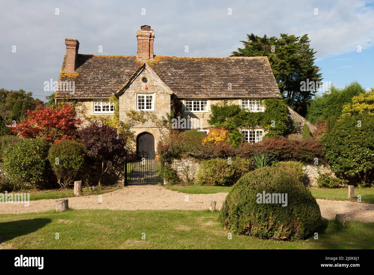 WISBOROUGH GREEN, WEST SUSSEX, UK - OCTOBER 15 : wünschenswertes Einfamilienhaus in Wisborough Green, West Sussex am 15. Oktober 2009 Stockfoto