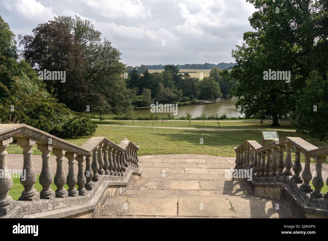 TUNBRIDGE WELLS, KENT, Großbritannien - SEPTEMBER 17 : Blick auf den Dunloran Park in Tunbridge Wells, Kent am 17. September 2021 Stockfoto