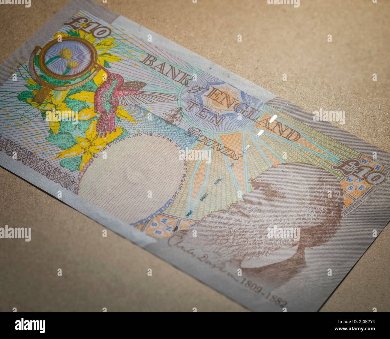 Nahaufnahme einer 10-Pfund-Banknote der Bank of England mit Charles Darwin an der Vorderseite. Stockfoto