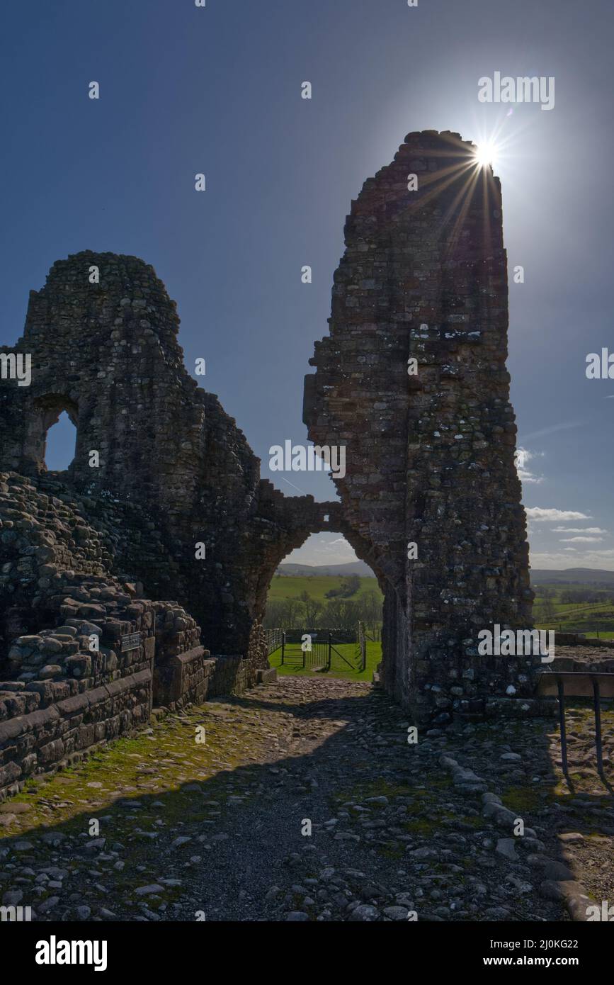 Brough Castle Ruine, erbaut von William Rufus 1092 in Cumbria England Stockfoto