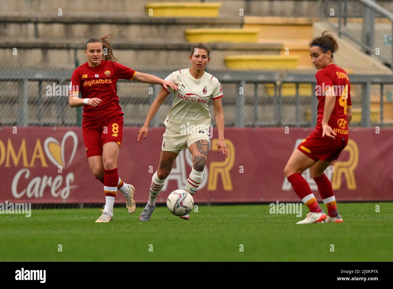 Rom, Italien. 19. März 2022. Milica Mijatovic von AS Roma während der 17. Tage der Serie A Meisterschaft zwischen A.S. Roma Frauen und A.C. Mailand im stadio Tre Fontane am 19.. März 2022 in Rom, Italien. (Foto von Domenico Cippitelli/Pacific Press) Quelle: Pacific Press Media Production Corp./Alamy Live News Stockfoto