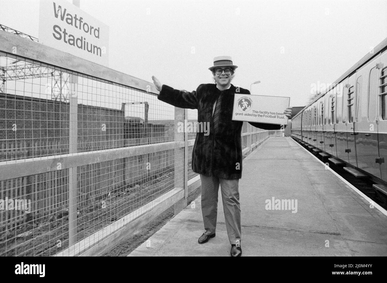 Pop Star und FC Watford Vorsitzender, Elton John, die neue