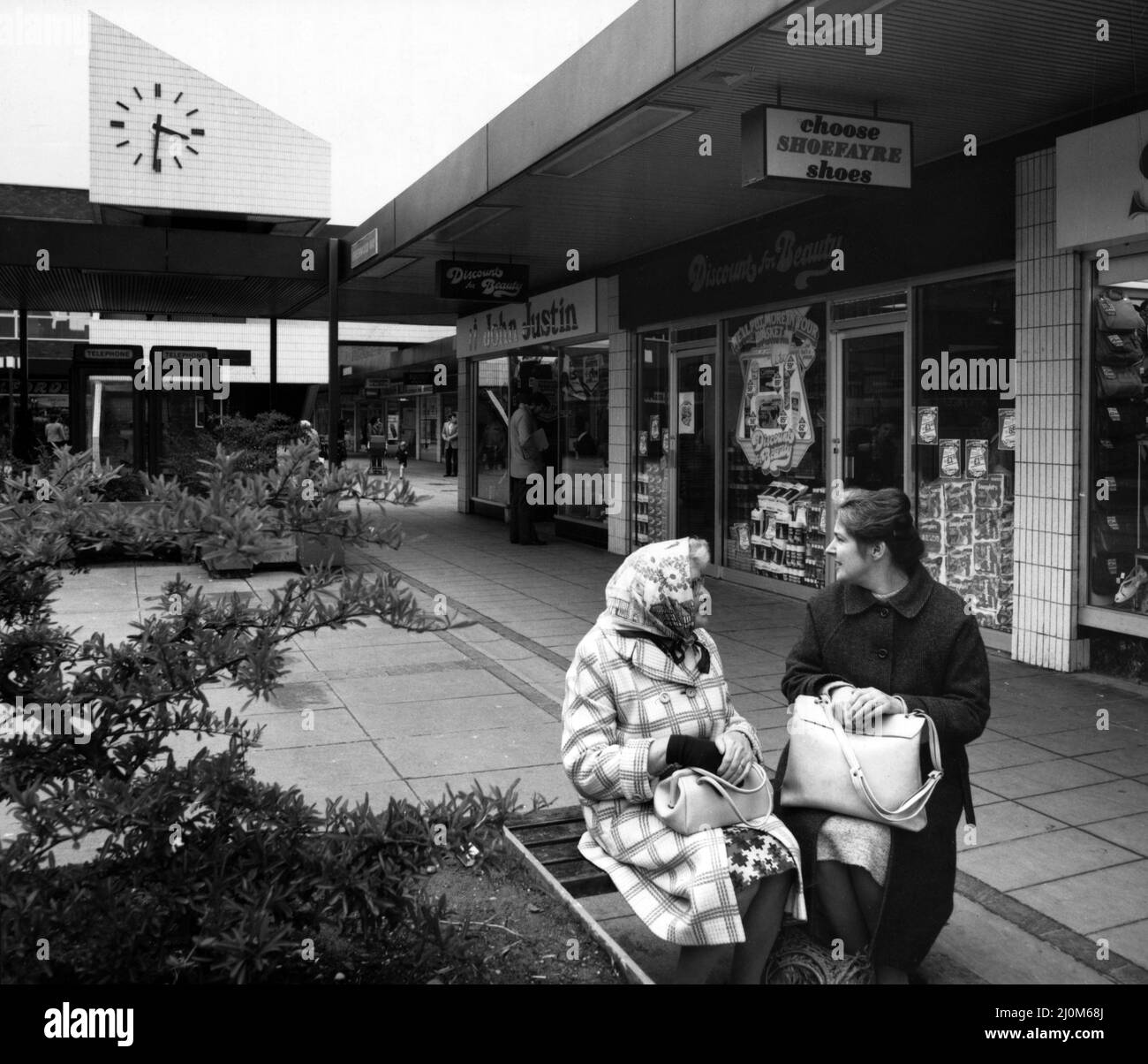 Das Viertel am Chelmsley Wood Shopping Centre. 1. Mai 1981. Stockfoto