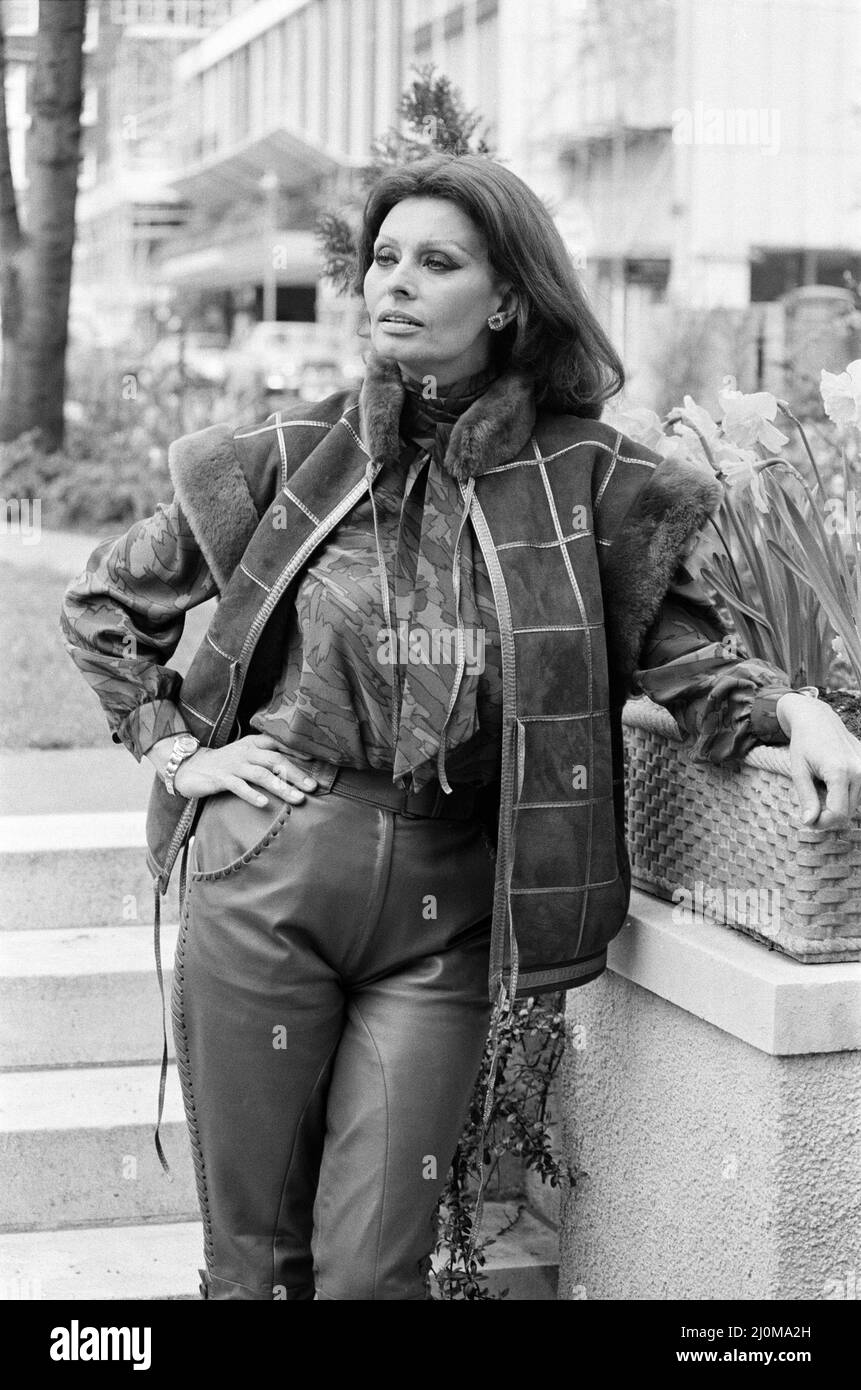 Sophia loren in london -Fotos und -Bildmaterial in hoher Auflösung – Alamy
