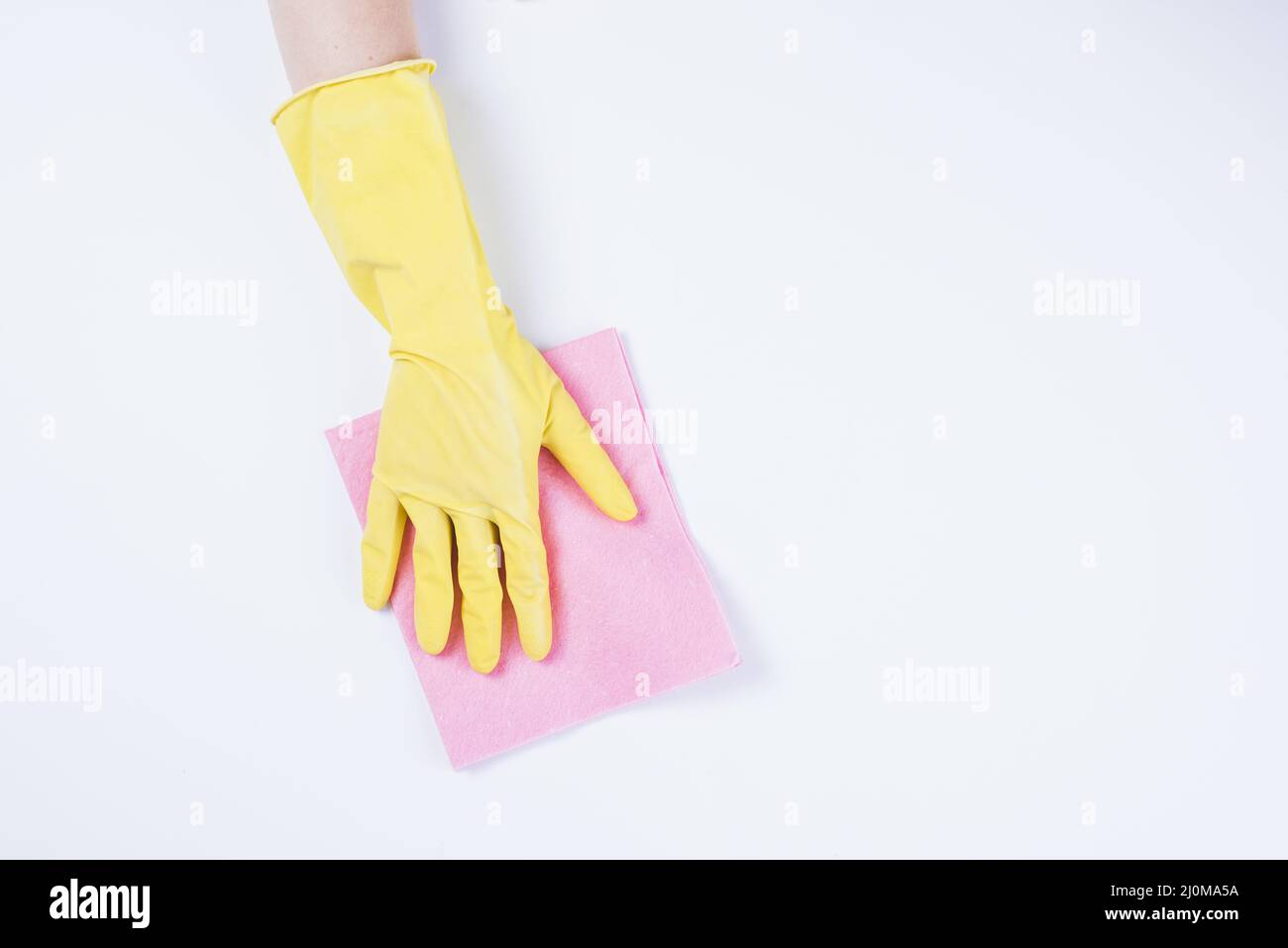 Reinigung durch Hausmeister mit weißem Hintergrund Stockfoto