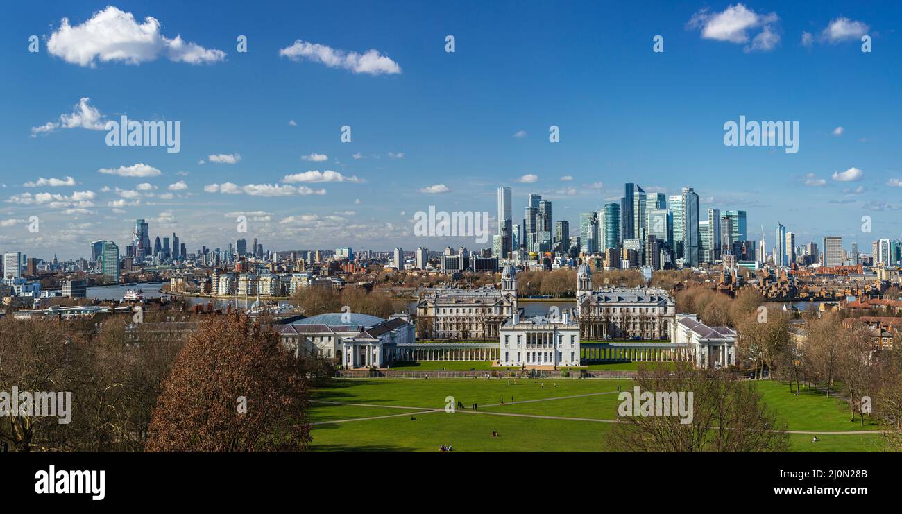 Greenwich Park und das Old Royal Naval College, London. Stockfoto
