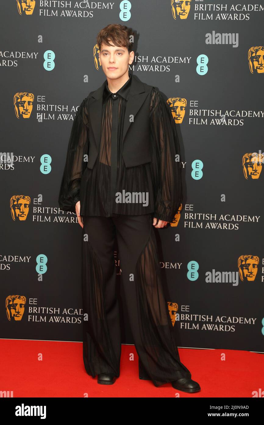 London, Großbritannien, 12.. März 2022, Max Harwood nimmt am Empfang der Nominierten für die British Academy Film Awards Teil. Stockfoto
