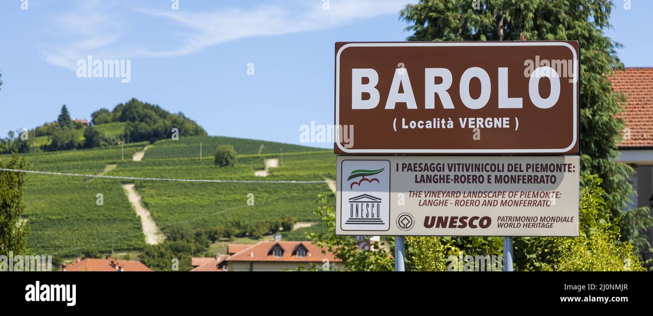 Barolo Dorf Straßenschild, UNESCO-Stätte, Italien Stockfoto