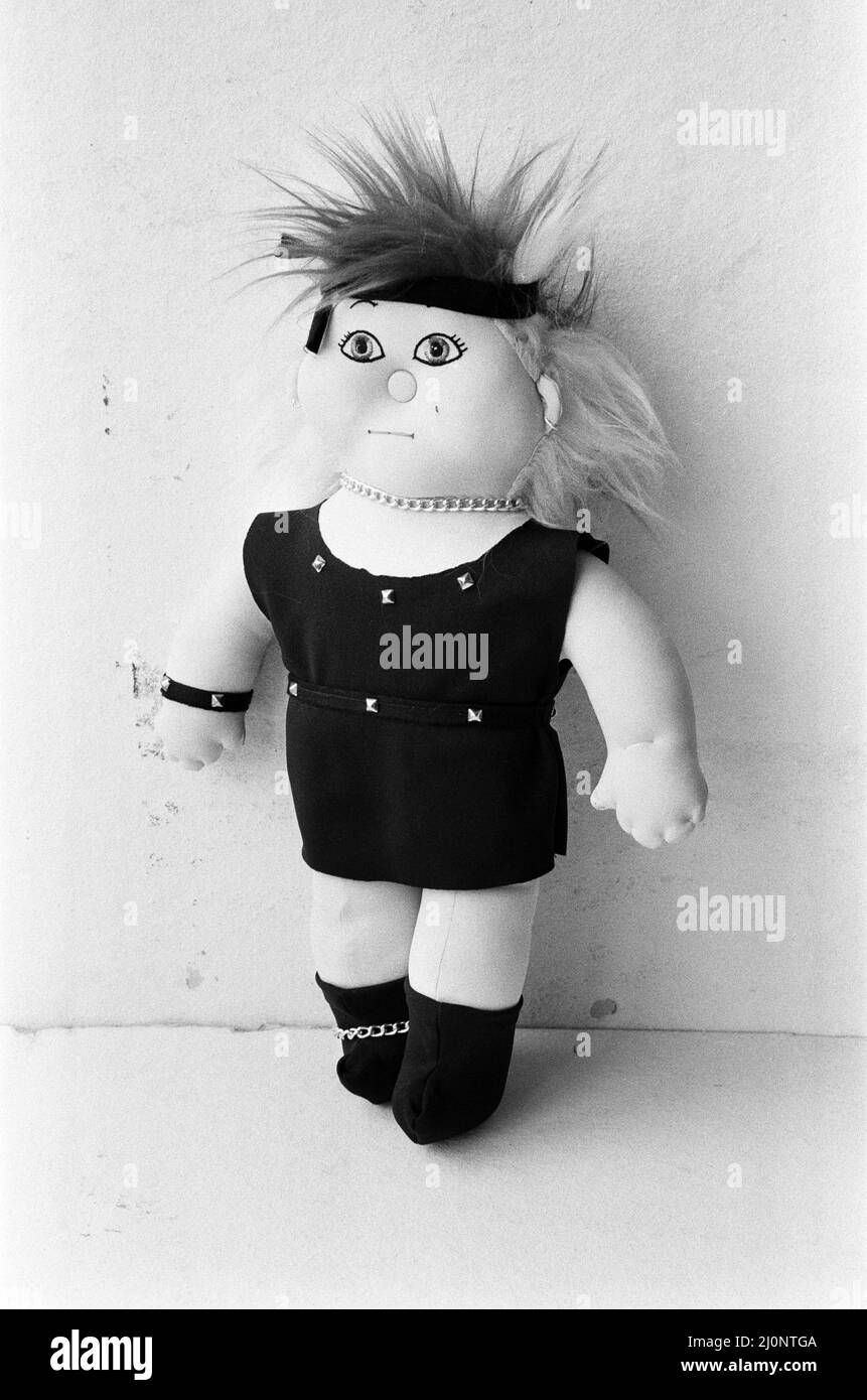 Ein Mitglied der Kohl-Patch-Puppen, der 'Punker Baby Gang'. 25.. Juli 1984. Stockfoto
