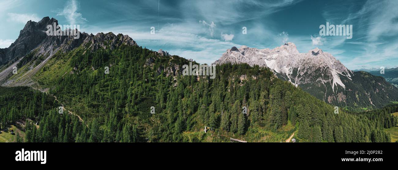 Panoramablick auf die Sextner Dolomiten. Stockfoto