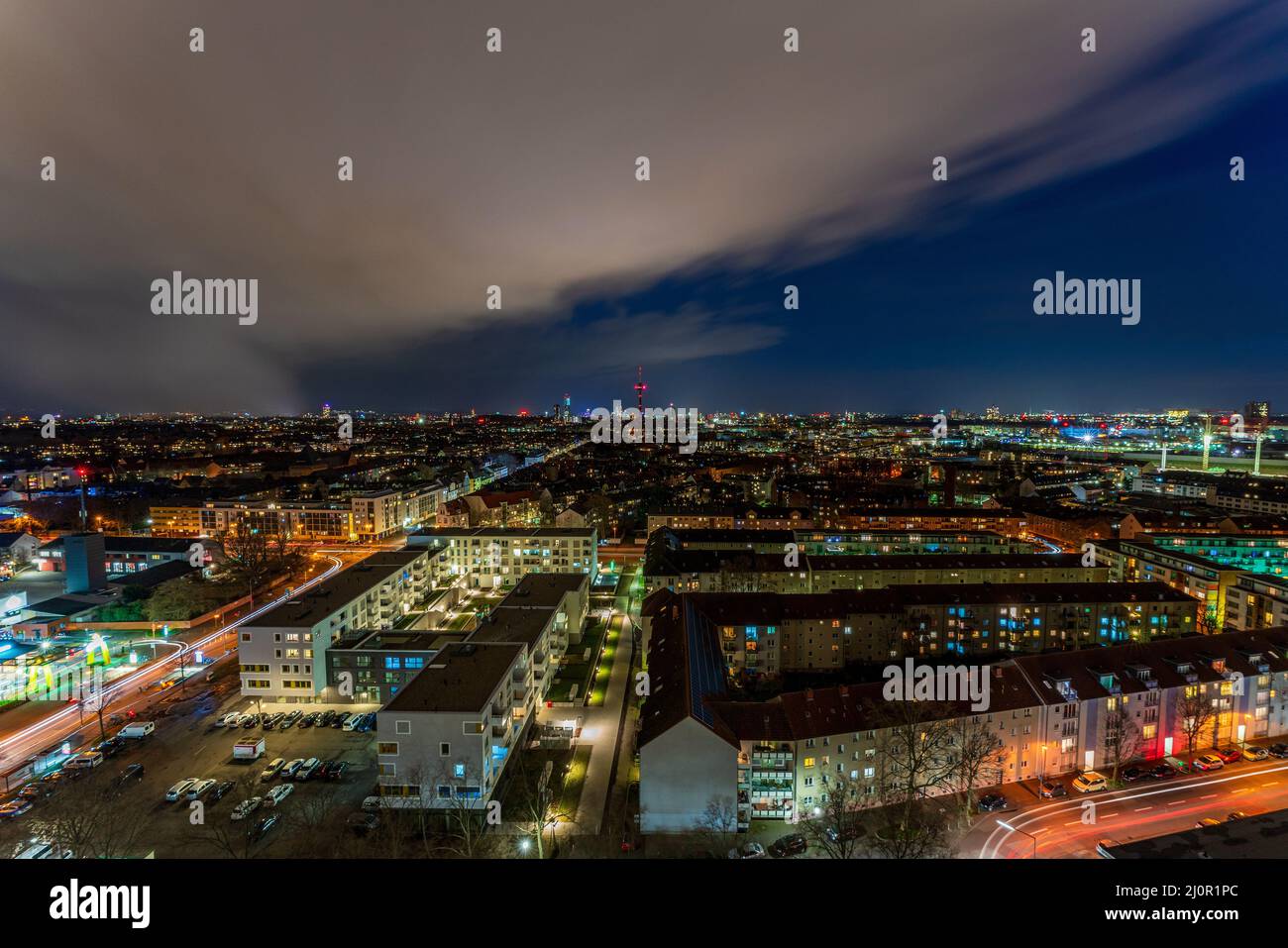 Kölner Stadtbild bei Nacht Stockfoto