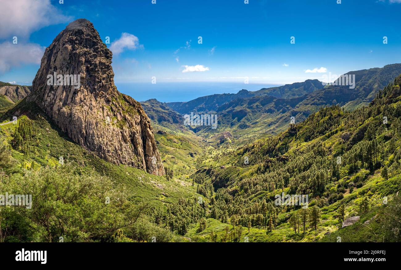 Agando Berg (Roque Agando) der berühmteste Berg auf der Kanarischen Insel La Gomera Stockfoto