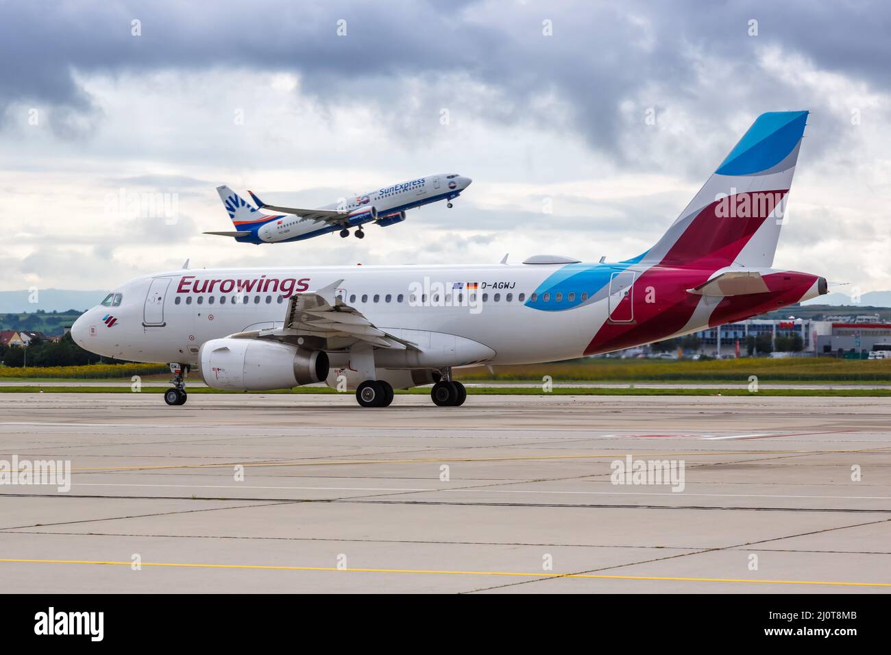 Eurowings Airbus A319 Flugzeuge Stuttgart Airport in Deutschland Stockfoto