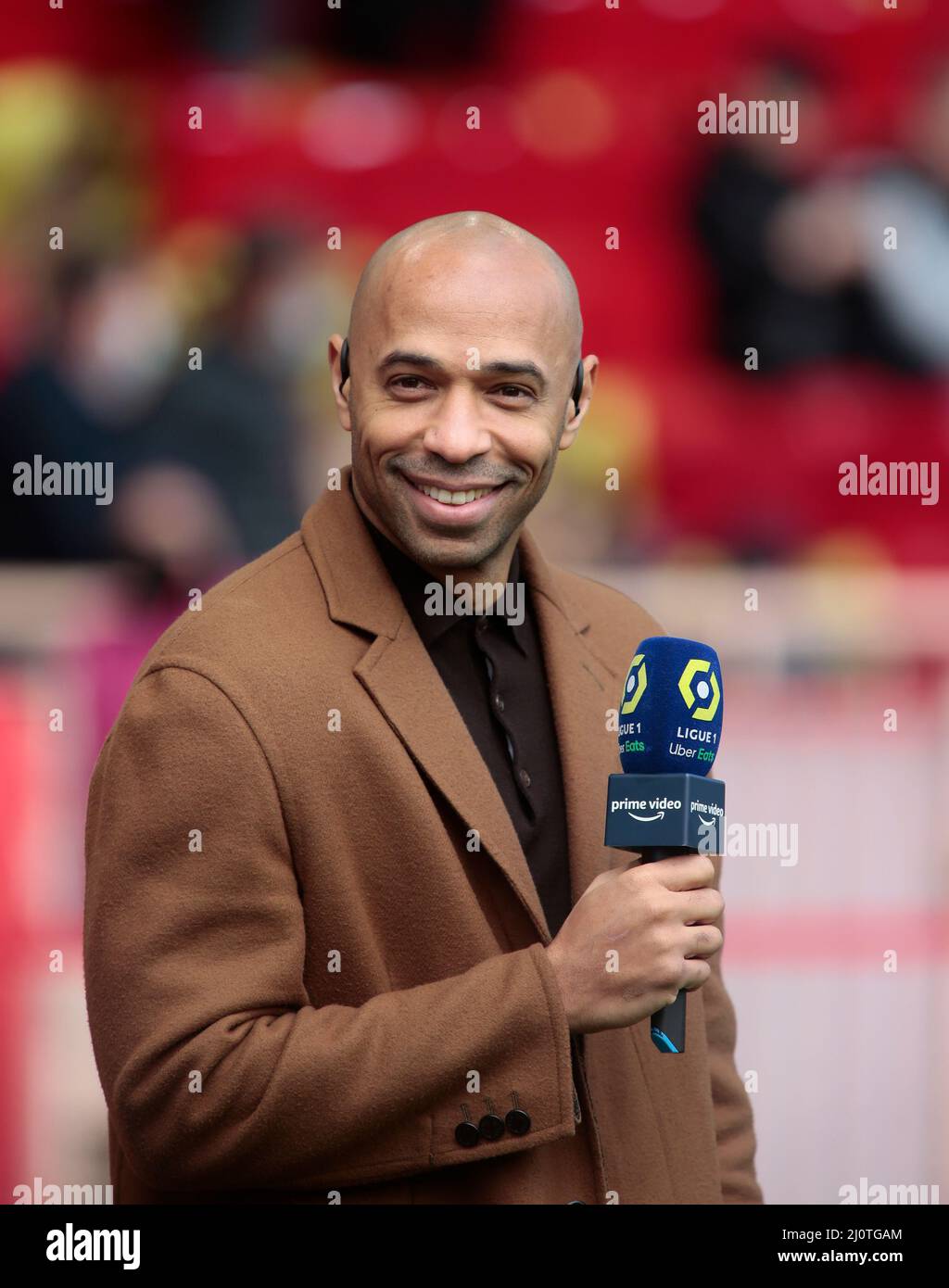 Monaco, Fürstentum Monaco. 20. März 2022. Thierry Henry ehemaliger Fußballspieler während der französischen Meisterschaft Ligue 1 Fußballspiel zwischen AS Monaco und Paris Saint-Germain am 20. März 2022 im Louis II Stadion in Monaco Kredit: Unabhängige Fotoagentur/Alamy Live News Stockfoto