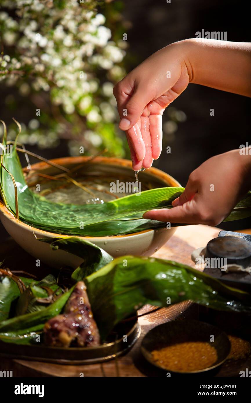 Vorbereitung von Lebensmittelmaterialien von Zongzi Stockfoto