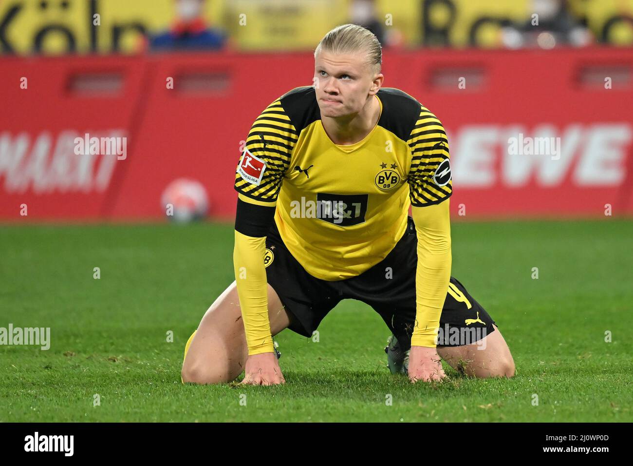 Köln, Deutschland. 20. März 2022. Erling Haaland aus Dortmund reagiert während des Bundesliga-Fußballspiels zwischen dem FC Köln und Borussia Dortmund am 20. März 2022 in Köln. Quelle: Ulrich Hufnagel/Xinhua/Alamy Live News Stockfoto