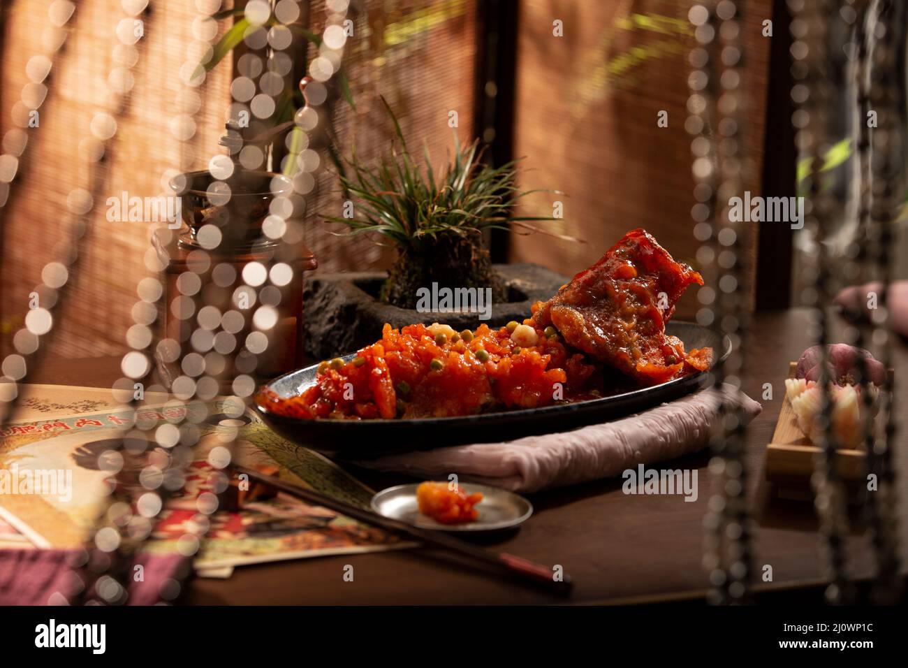 Traditioneller süßer und saurer chinesischer Fisch Stockfoto