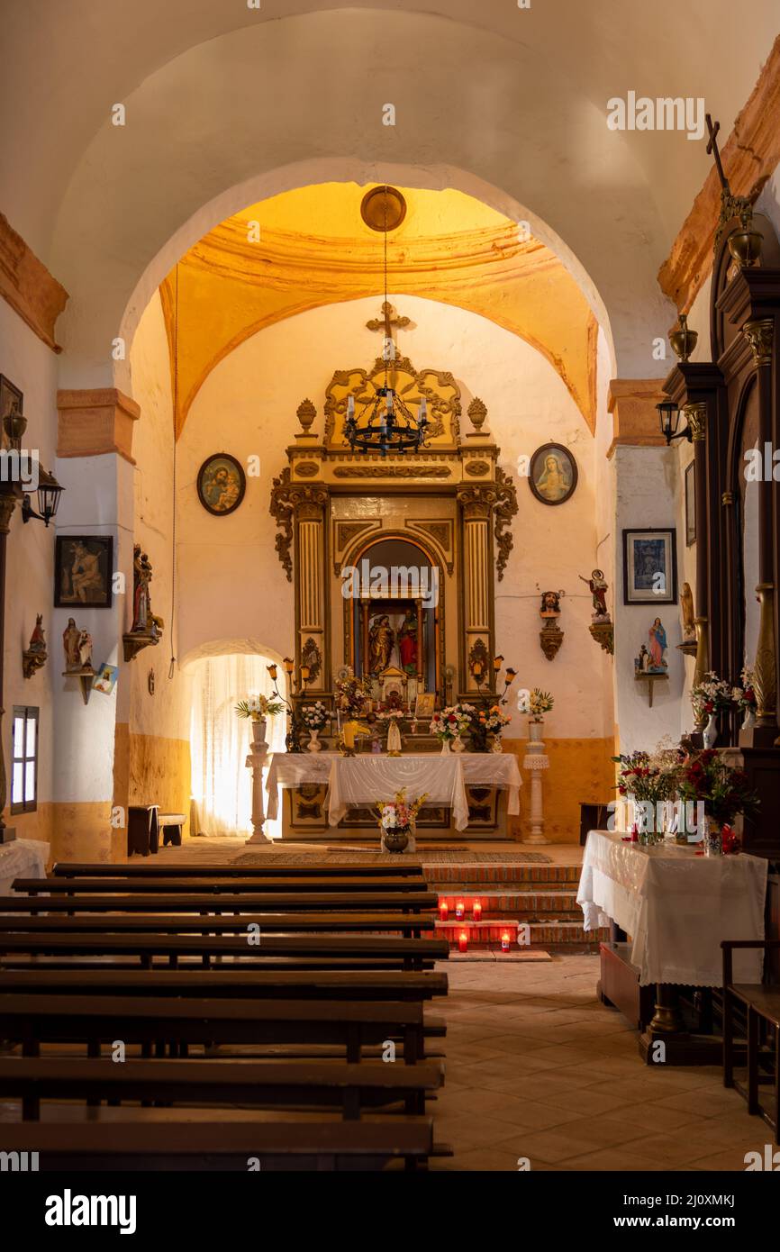 Innenansicht der historischen Santa Ana Kapelle aus dem 16. Jahrhundert Stockfoto