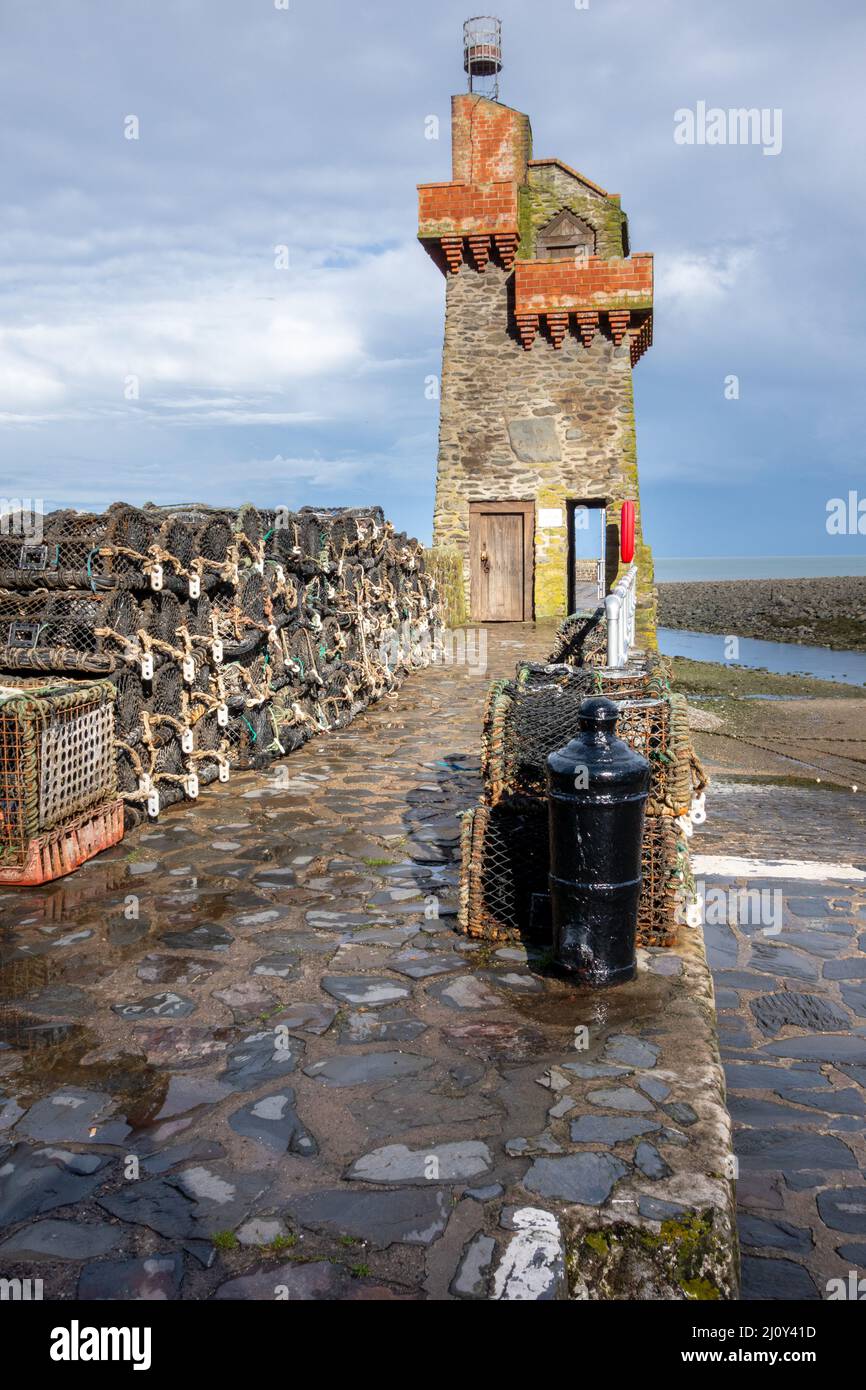 LYNMOUTH, DEVON, Großbritannien - 19. OKTOBER : Blick auf den Rheinischen Turm in Lynmouth, Devon am 19. Oktober 2013 Stockfoto