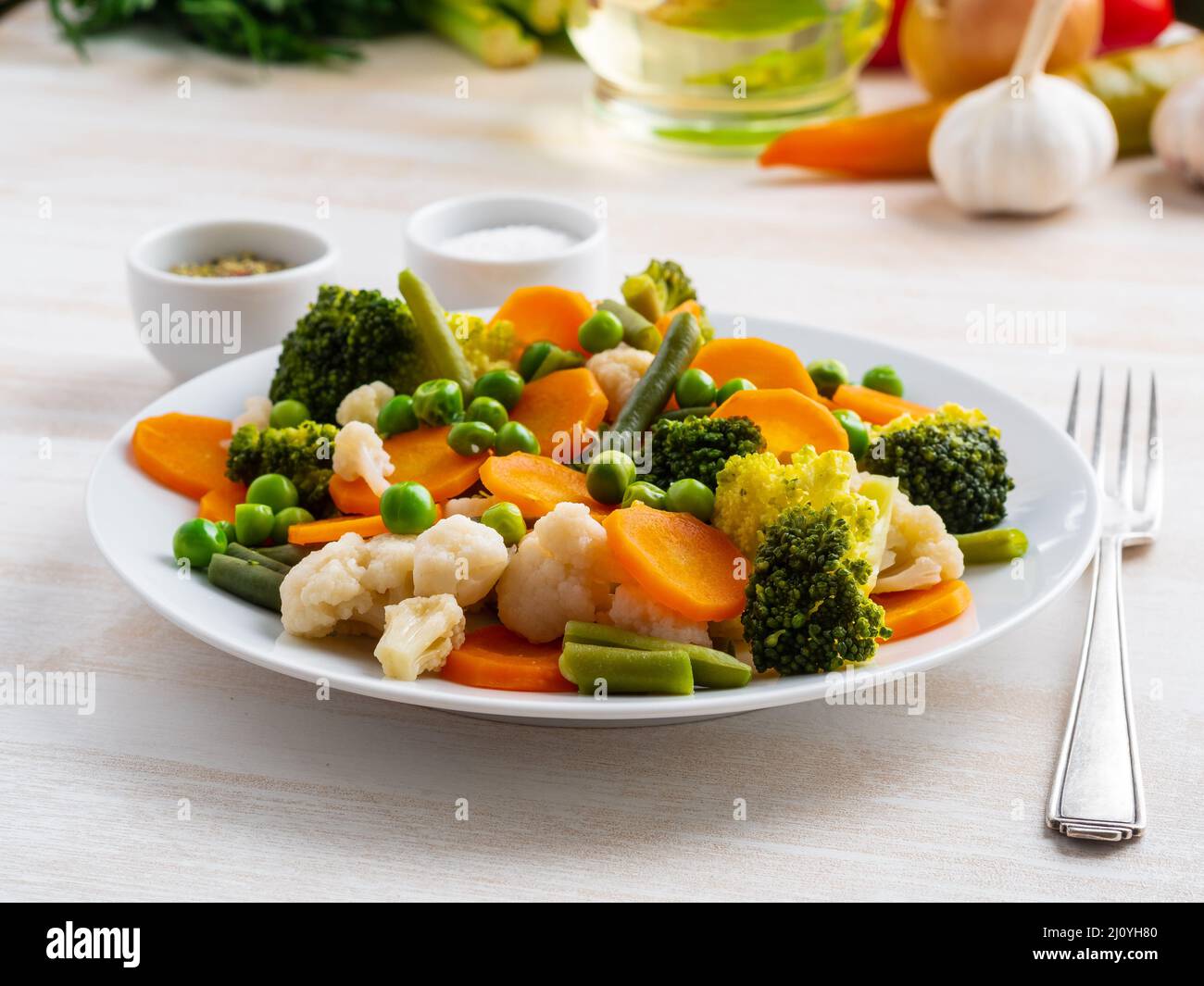 Mischung aus gekochtem Gemüse, Dampf Gemüse für kalorienarme Ernährung Stockfoto