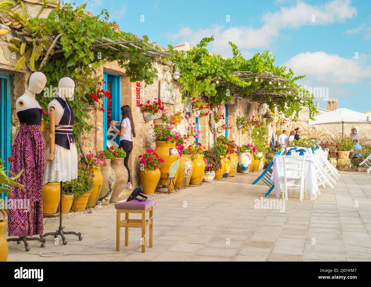 Marzamemi (Sicilia, Italien) - Ein kleines Fischerdorf mit ehrfürchtiges historisches Zentrum in der Provinz Syrakus, Insel Sizilien, extrem südlich von Italien Stockfoto