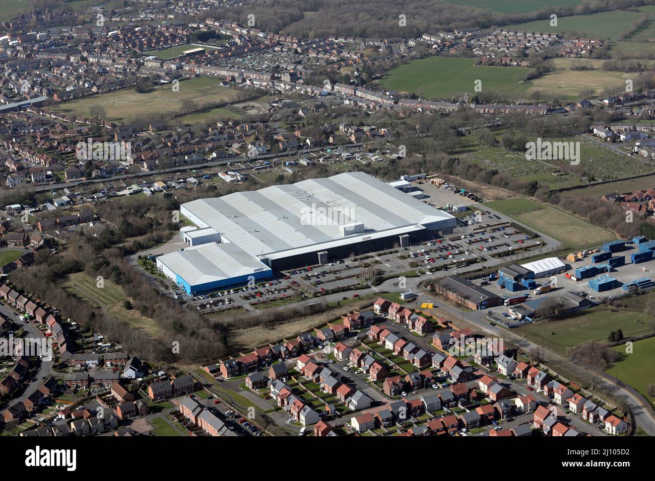 Luftaufnahme der Fabrik von Thorn Lighting Ltd (mit angefügtem Tridonic) auf dem Green Lane Industrial Estate in Spennymoor, County Durham Stockfoto
