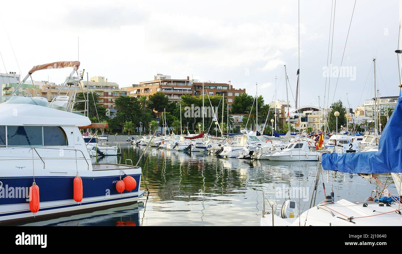 Anlegestellen im Hafen von Sant Carles de la Rapita, Tarragona, Katalonien, Spanien, Europa Stockfoto