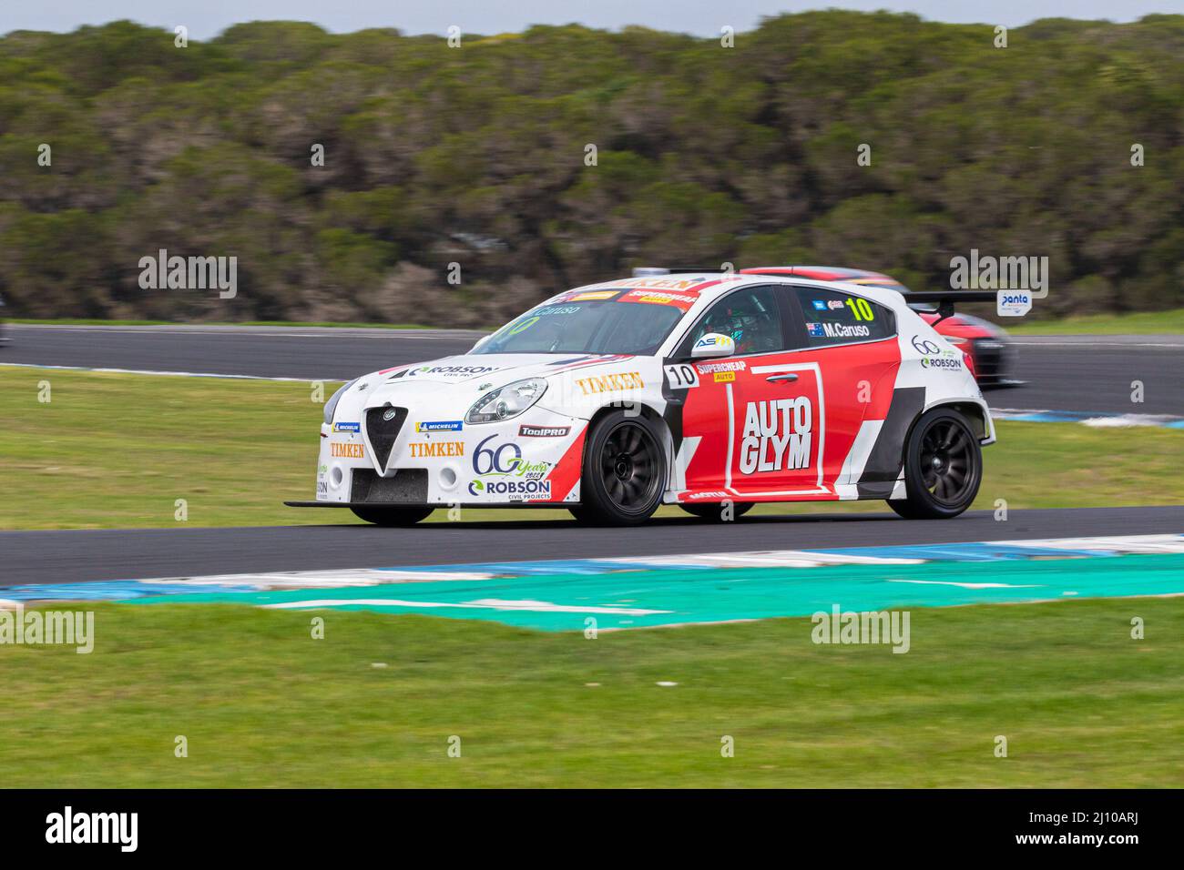 Michael Caruso (#10 Ashley Seward Motorsport Alfa Romeo Giulietta) beim Rennen 2 der Supercheap Auto TCR Australia Series auf dem Phillip Island Grand Prix Circuit. (Foto von George Hitchens / SOPA Images/Sipa USA) Stockfoto