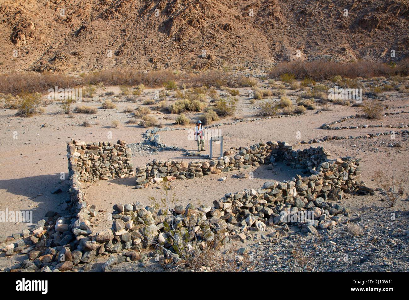 House Foundation Ruins, Salt Creek Hills Area of Critical Environmental Concern, Barstow Field Office Bureau of Land Management, Kalifornien Stockfoto