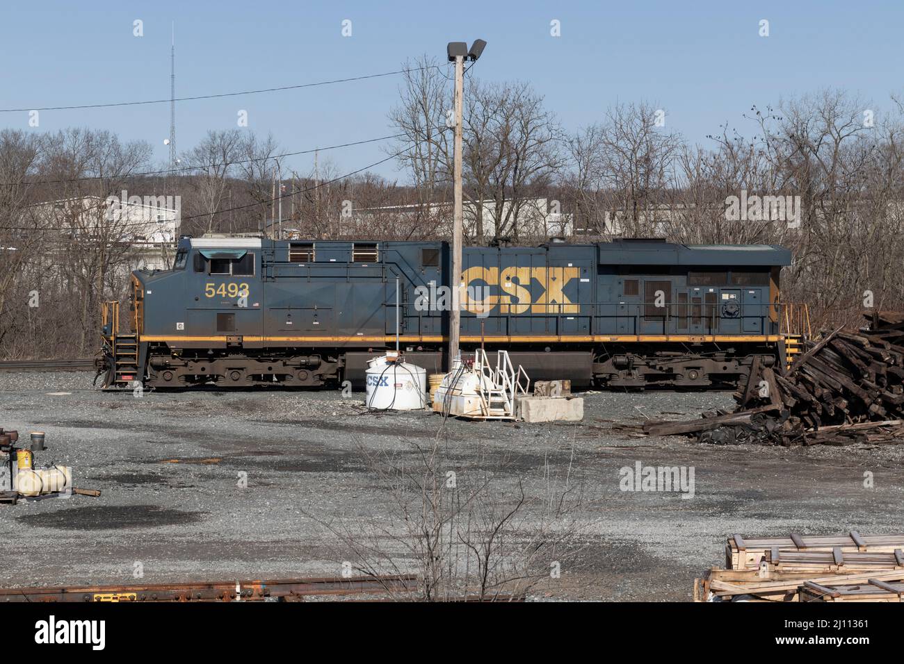 Lafayette - ca. März 2022: CSX Lokomotive Zug. CSX Transportation betreibt in den USA eine Klasse-I-Eisenbahn. Stockfoto