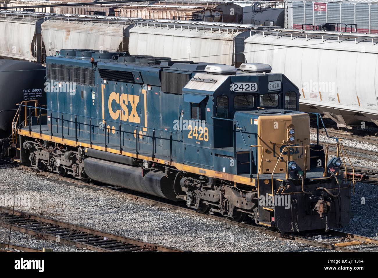 Lafayette - ca. März 2022: CSX Lokomotive Zug. CSX Transportation betreibt in den USA eine Klasse-I-Eisenbahn. Stockfoto