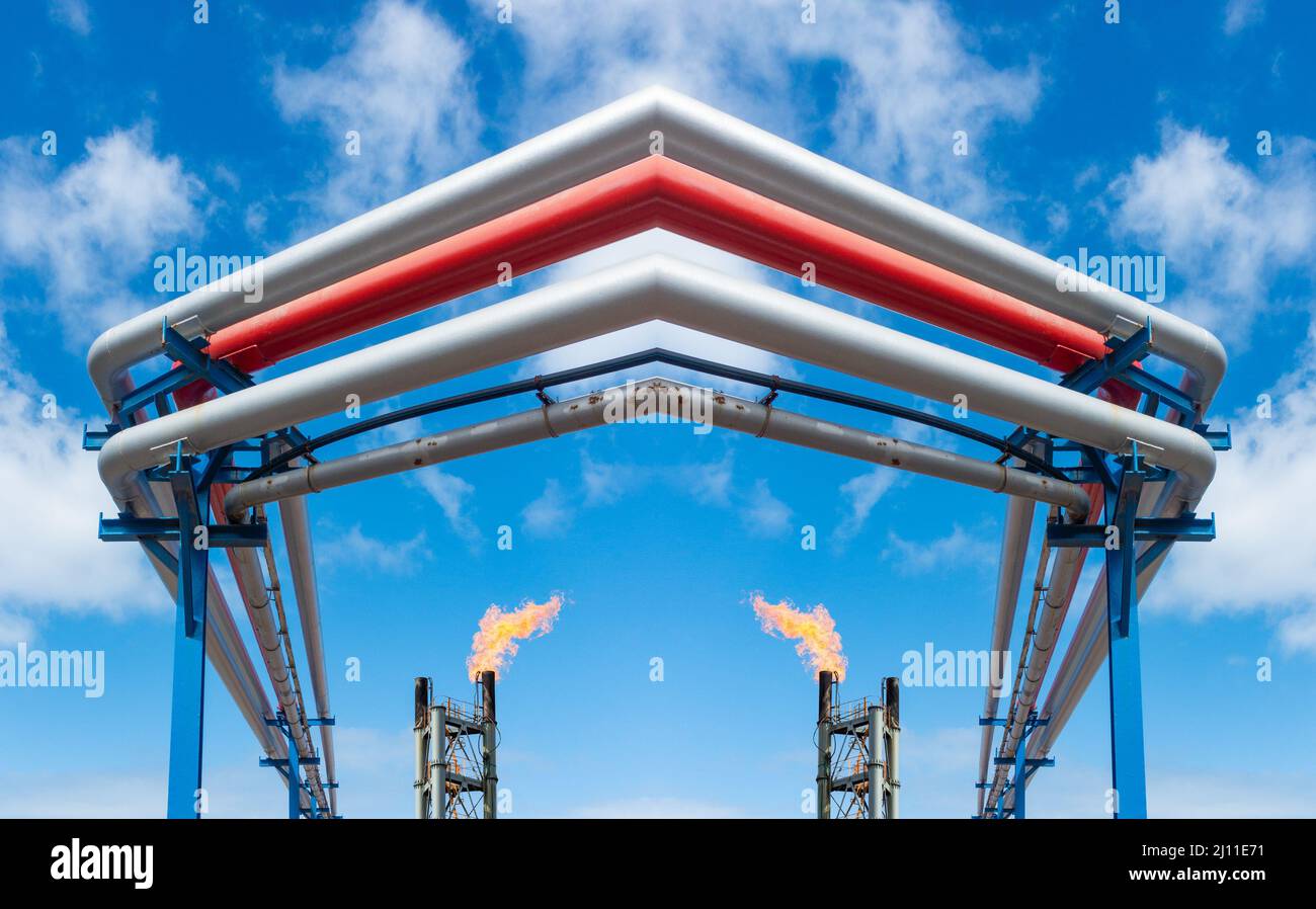 Gas-, Brennstoff-Pipeline. Konzeptbild: Steigende Gas-, Rohölpreise, Energiekrise, russische Sanktionen, Großbritannien, Europa Gasversorgung, Raffinerie.. Stockfoto